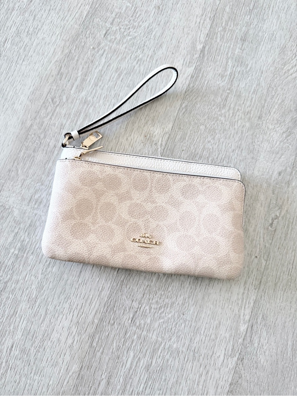 Coach Signature Double Zip Wallet Wristlet Gold / Sand / Chalk